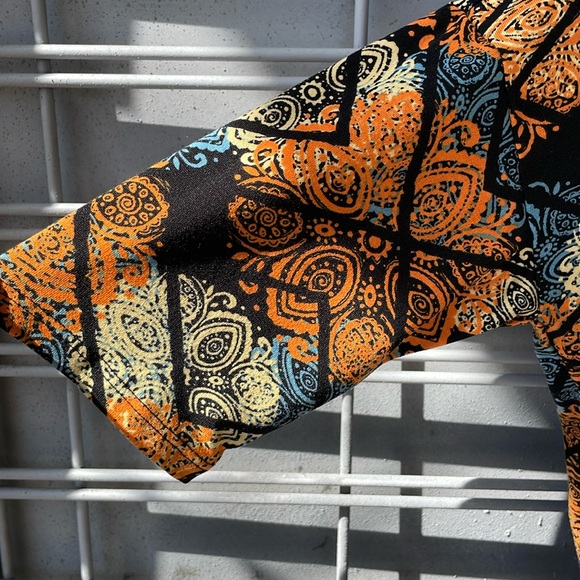 LulaRoe Geometric Printed Irma Tunic Top-0918 - Picture 3 of 10